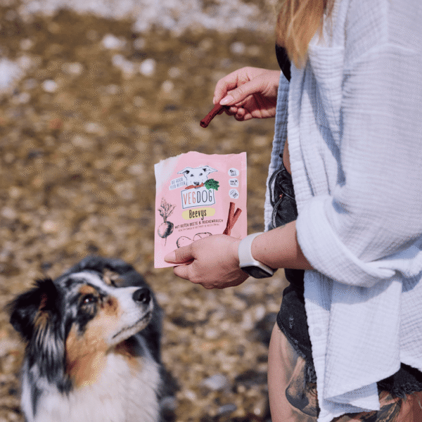 VEGDOG Beevys Snack con patata y remolacha - Imagen 3